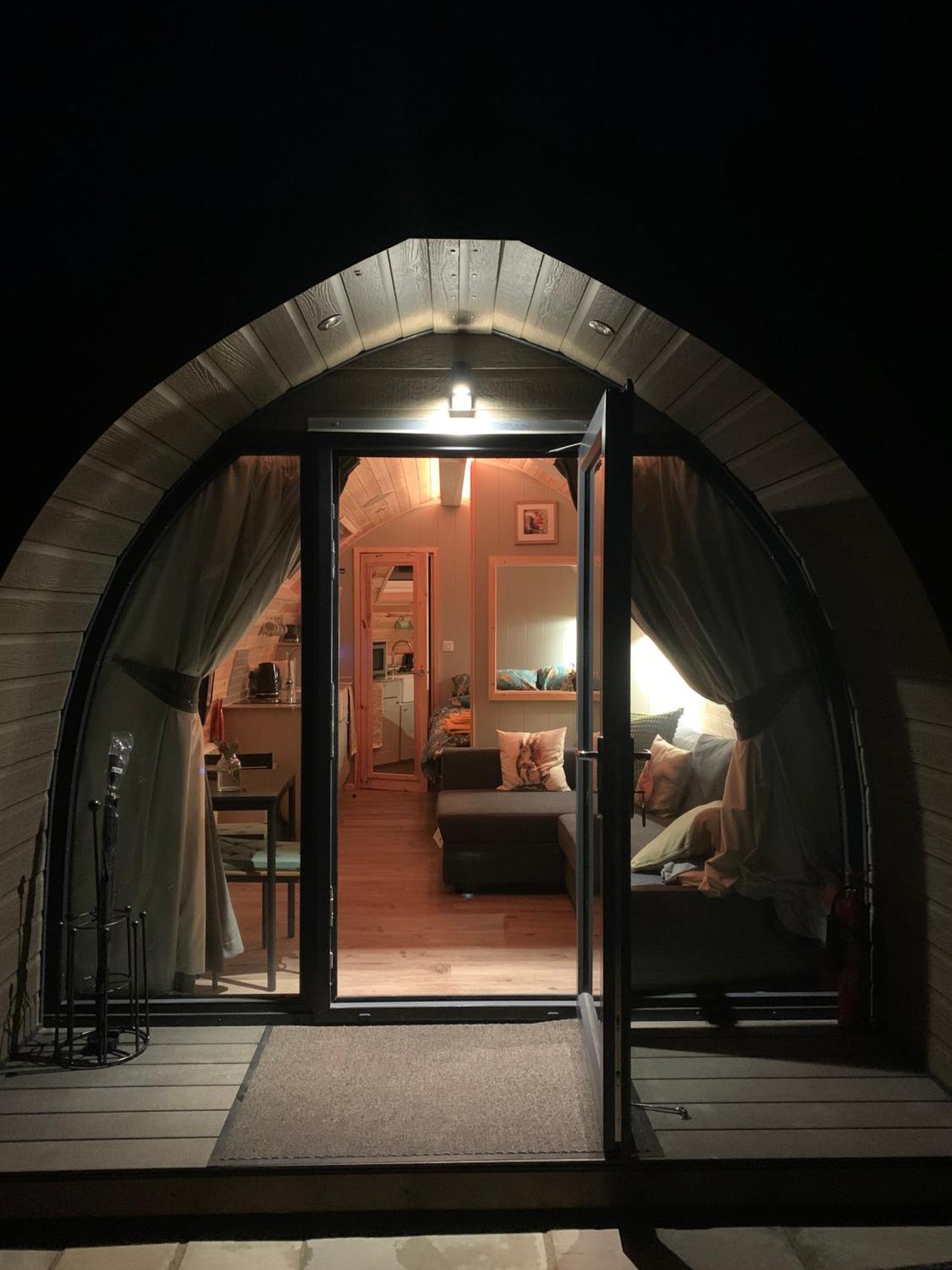 Red Squirrel Pod With Hot Tub Villa Oban Exterior foto