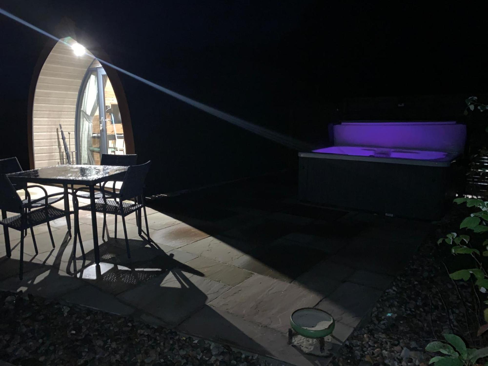 Red Squirrel Pod With Hot Tub Villa Oban Exterior foto
